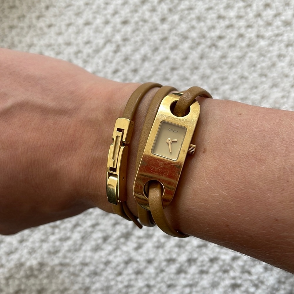 Gucci wrap watch